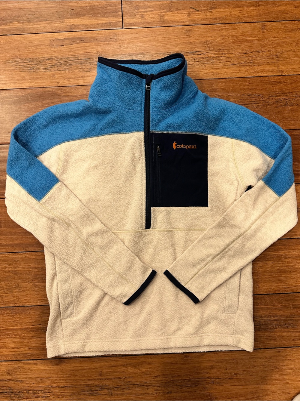cotopaxi Cream and Blue Half-Zip Fleece Pullover - Medium